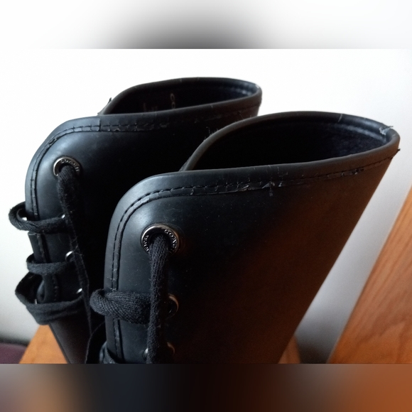 🎀 3/$20 Coach Lace Up Rubber Rain Boots Women's Size 7 *Read Description* - Picture 3 of 9